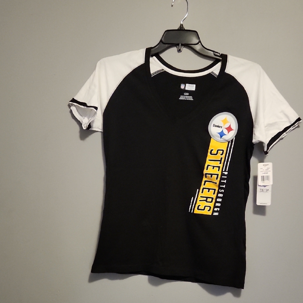 Steelers Women's Black and White Short Sleeve Tee